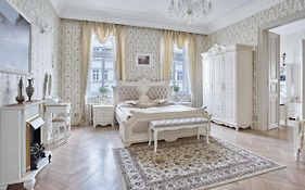 Apartment Luxury Nostalgia